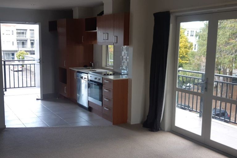 Photo of property in 2a/4 Kell Drive, Albany, Auckland, 0632