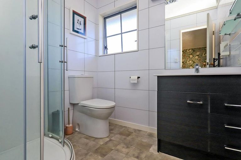 Photo of property in 84 O'dowd Road, Taradale, Napier, 4112