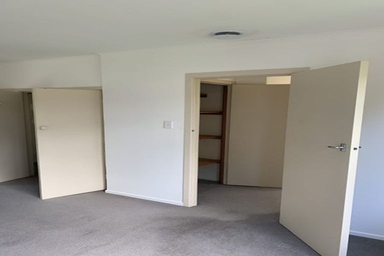 Photo of property in 2/55 Sylvia Road, Hillcrest, Auckland, 0627