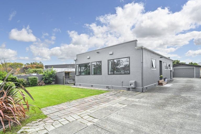 Photo of property in 402 Awatea Street, Akina, Hastings, 4122