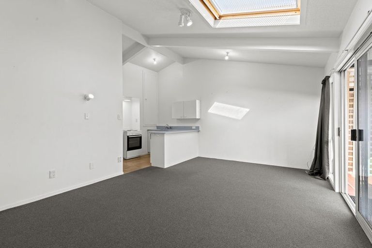 Photo of property in 4u Rutland Street, Picton, 7220