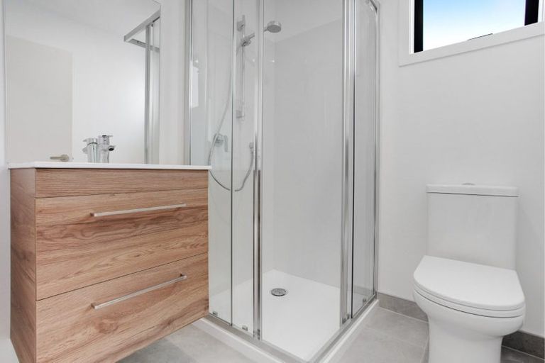 Photo of property in 1/39 Pakuranga Road, Pakuranga, 2010