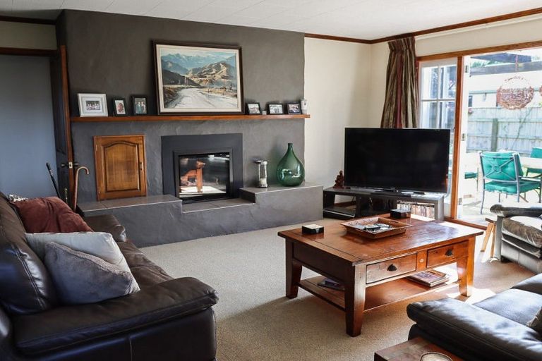 Photo of property in 3 Maclaurin Street, Dannevirke, 4930