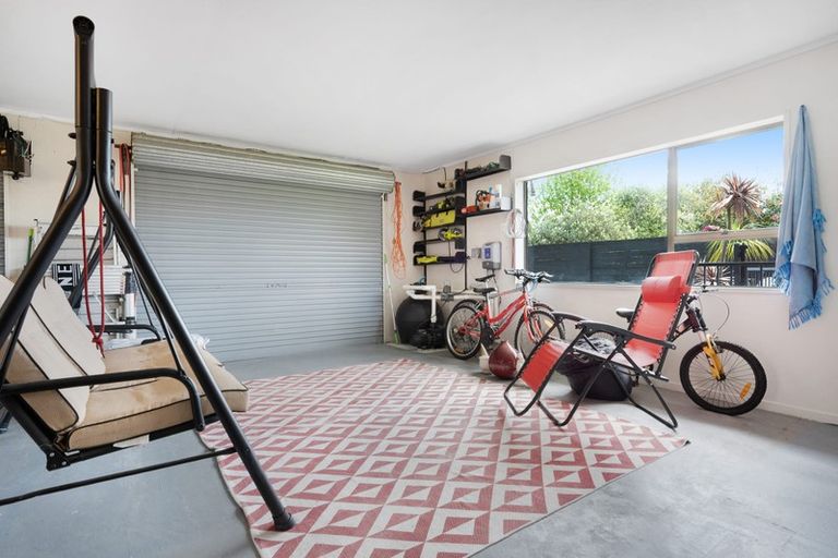 Photo of property in 3 Revell Court, Pukekohe, 2120