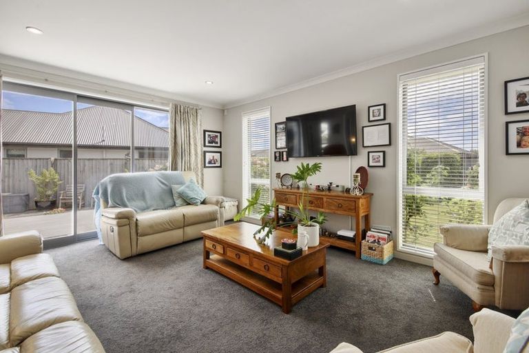 Photo of property in 7 Pimlico Place, Rangiora, 7400