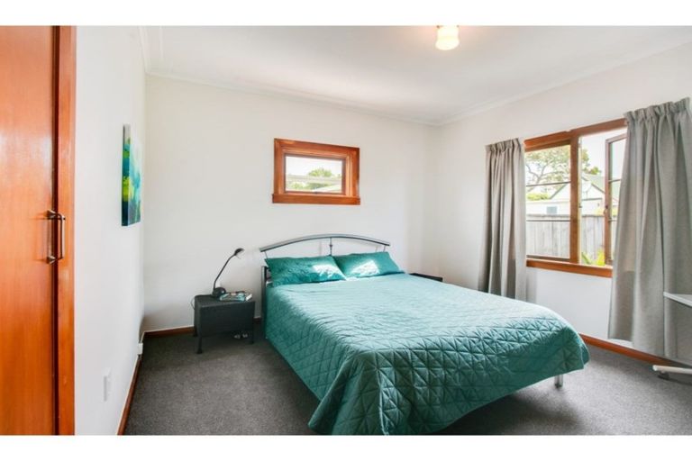 Photo of property in 8 Anzac Avenue, Onekawa, Napier, 4110