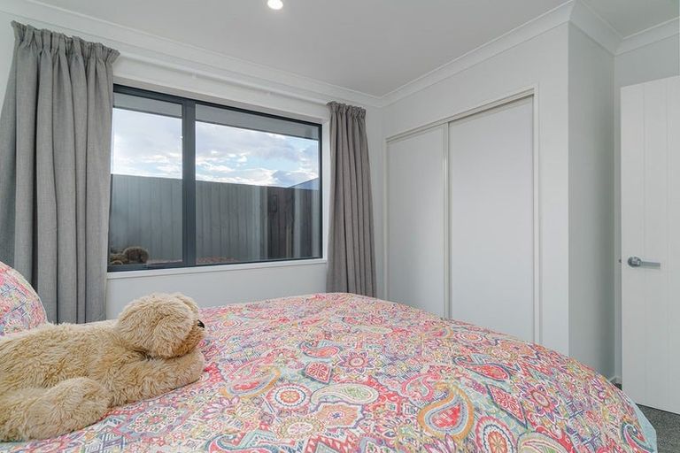 Photo of property in 4 Pierce Street, Marshland, Christchurch, 8083