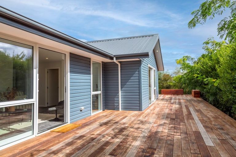 Photo of property in 9 Macrocarpa Lane, Carterton, 5713
