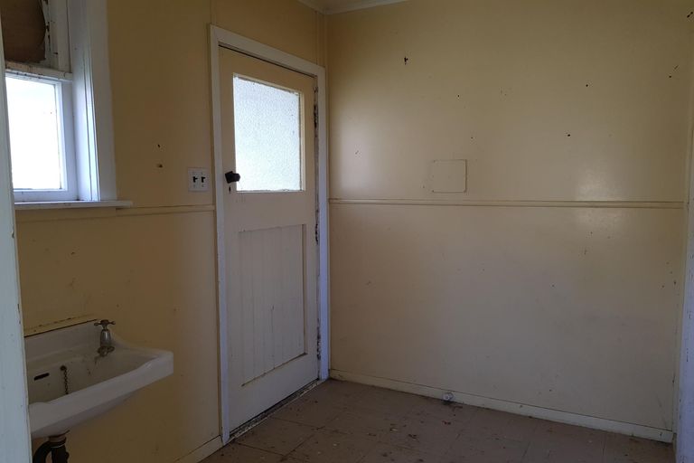 Photo of property in 32 Alfredton Road, Eketahuna, 4900