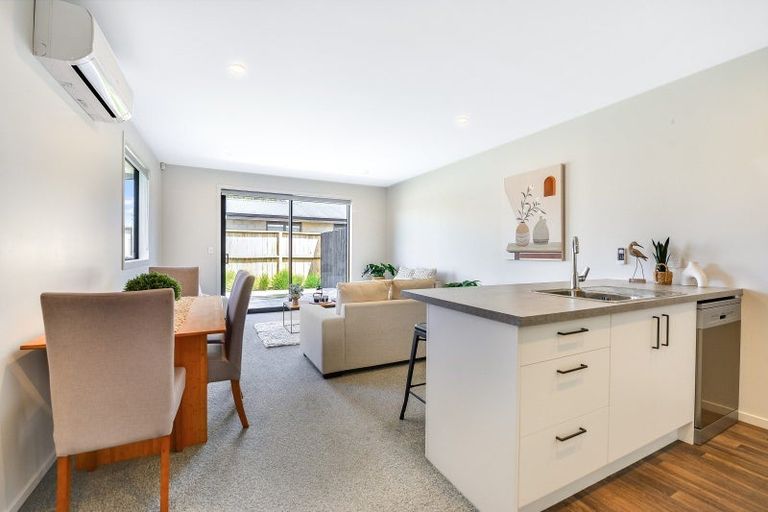 Photo of property in 2/36 Odette Street, Bader, Hamilton, 3206