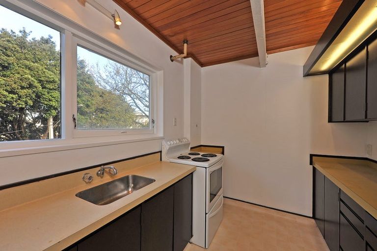 Photo of property in 3 Stowe Hill, Thorndon, Wellington, 6011