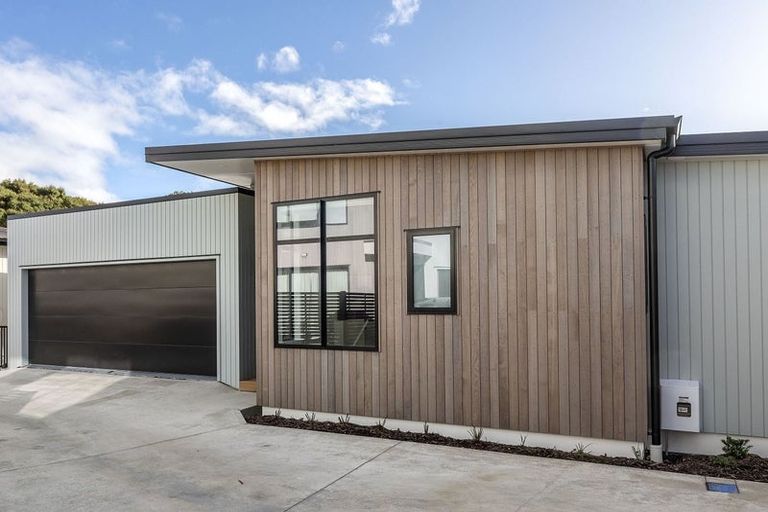 Photo of property in 10 Skysail Lane, Whitby, Porirua, 5024