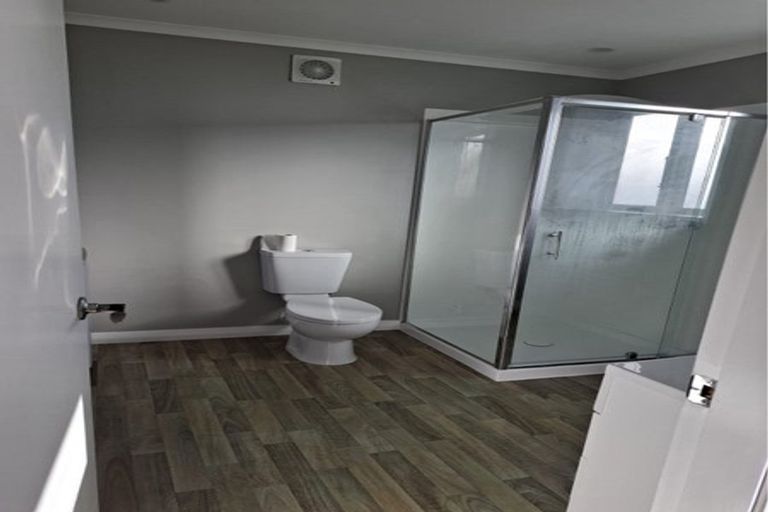 Photo of property in 124 Darlington Road, Miramar, Wellington, 6022