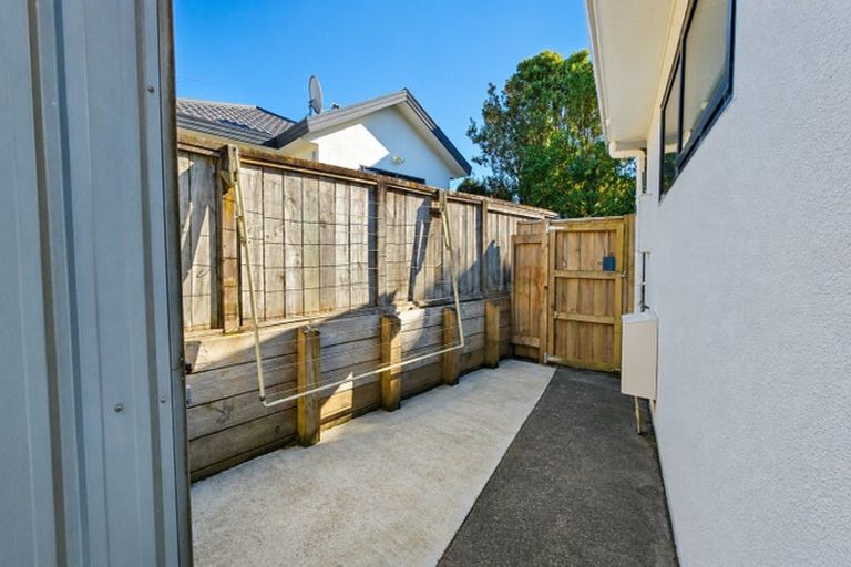 Photo of property in 1c Pollen Street, Johnsonville, Wellington, 6037