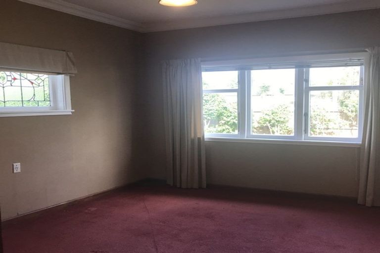 Photo of property in 15 Saint James Avenue, Boulcott, Lower Hutt, 5011