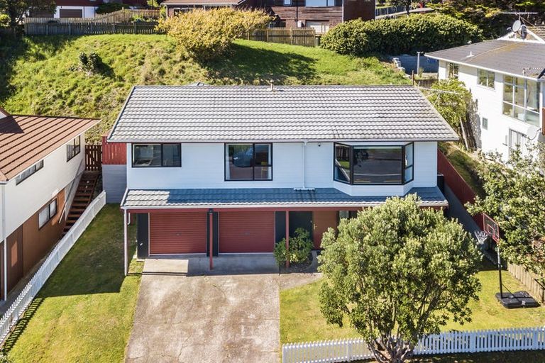 Photo of property in 71 Leeward Drive, Whitby, Porirua, 5024