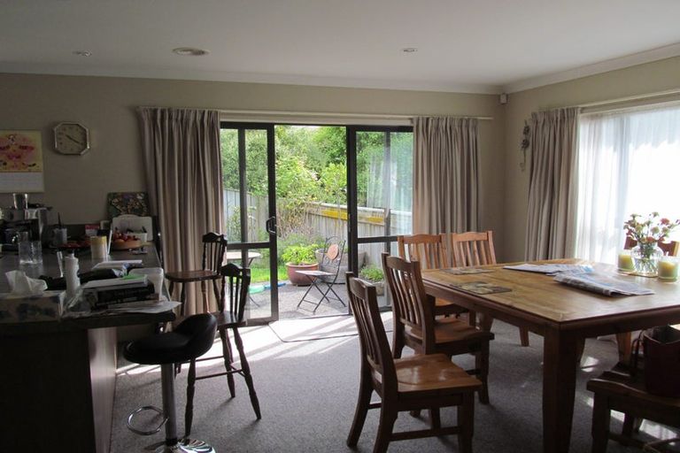 Photo of property in 44 Te Puia Drive, Aotea, Porirua, 5024