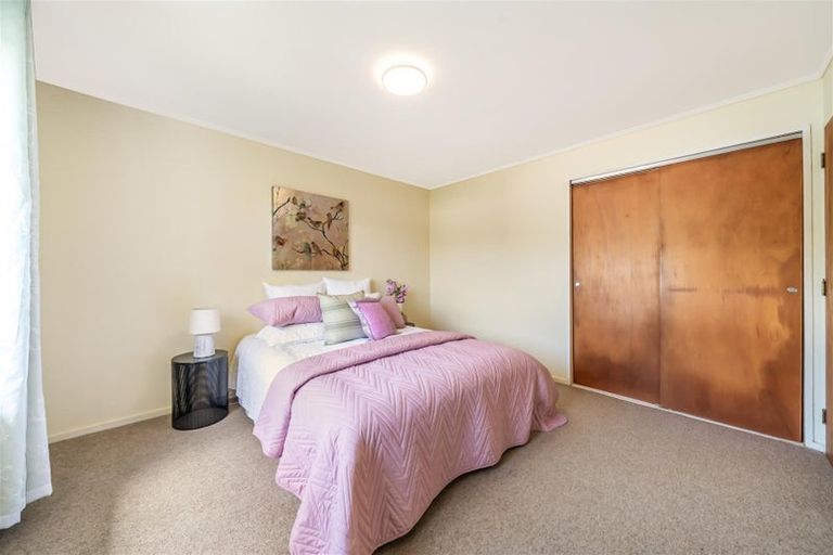 Photo of property in 93a Broderick Road, Johnsonville, Wellington, 6037
