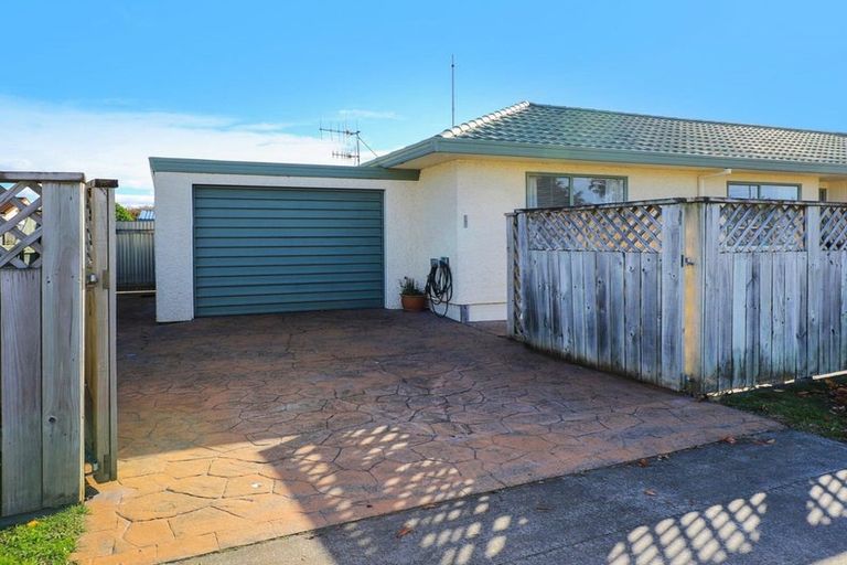 Photo of property in 9 King Street, Taradale, Napier, 4112