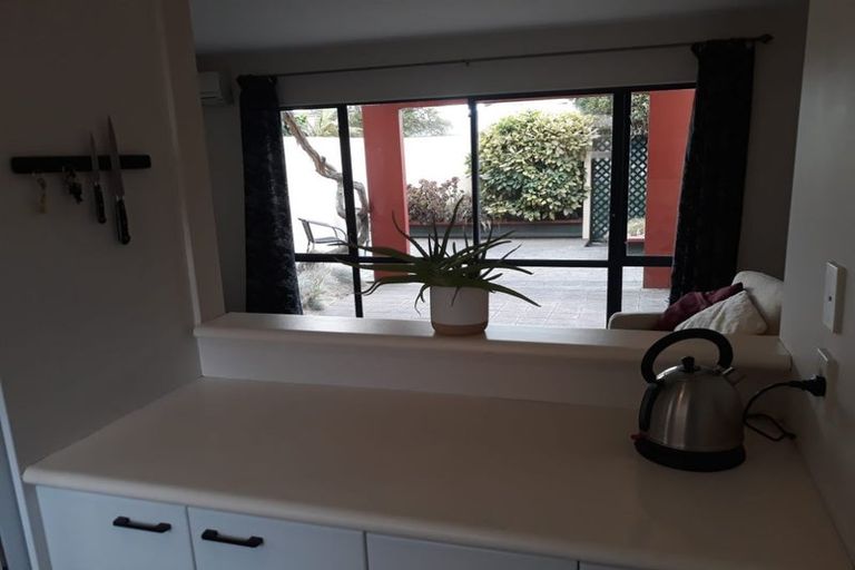 Photo of property in 42 Stanmore Road, Phillipstown, Christchurch, 8011