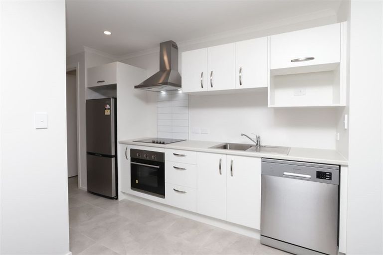 Photo of property in 113u8 Knighton Road, Hillcrest, Hamilton, 3216