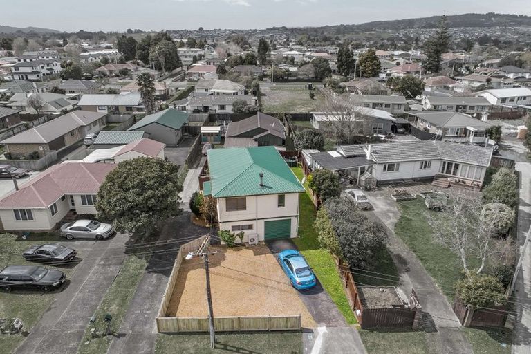Photo of property in 1/13 Hill Crescent, Papakura, 2110