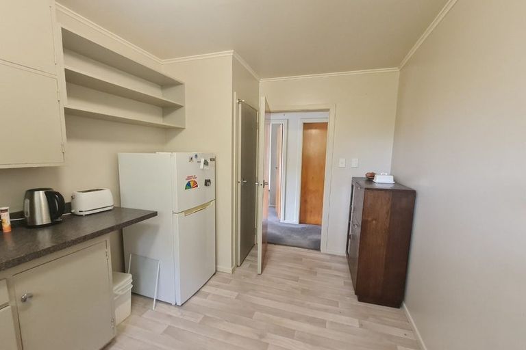 Photo of property in 7 Chaucer Way, Karori, Wellington, 6012