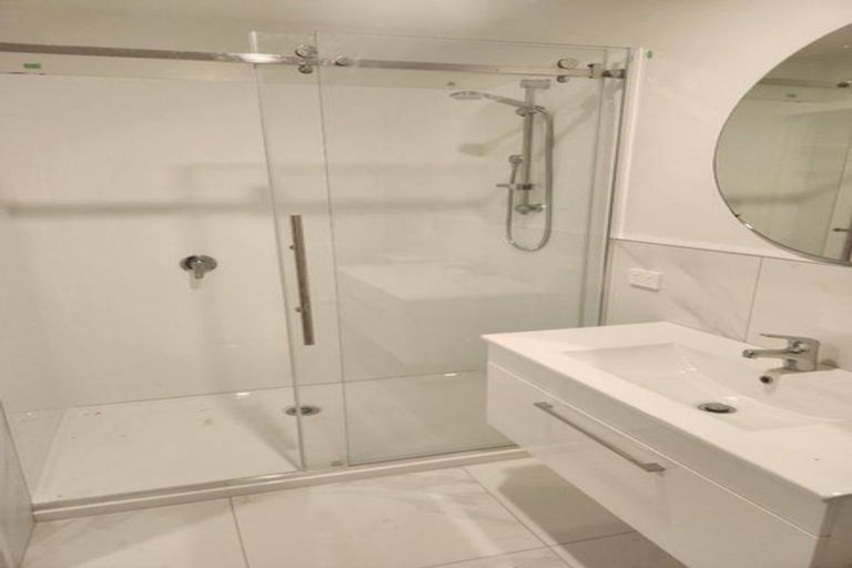 Photo of property in 1 Monterey Rise, Te Kamo, 0112