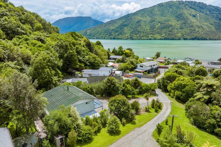Photo of property in 33 Belvue Bay Road, Havelock, Picton, 7281