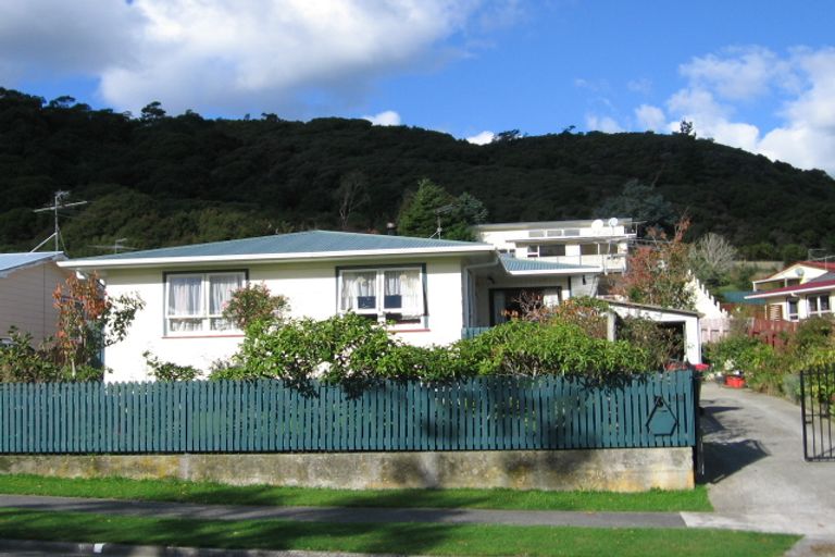 Photo of property in 12 Manurewa Grove, Wainuiomata, Lower Hutt, 5014