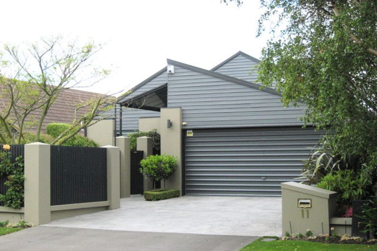 Photo of property in 11 Cricklewood Place, Avonhead, Christchurch, 8042