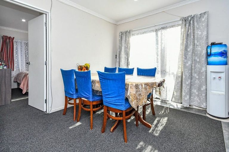 Photo of property in 5d Clendon Place, Manurewa, Auckland, 2102
