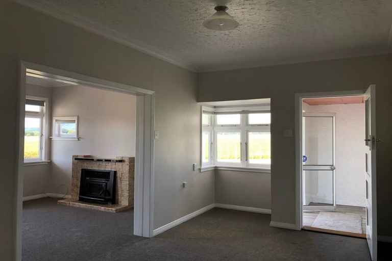 Photo of property in 185 Arapaepae Road, Levin, 5571