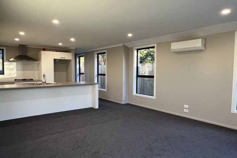 Photo of property in 41u4 Kenney Crescent, Fairfield, Hamilton, 3214