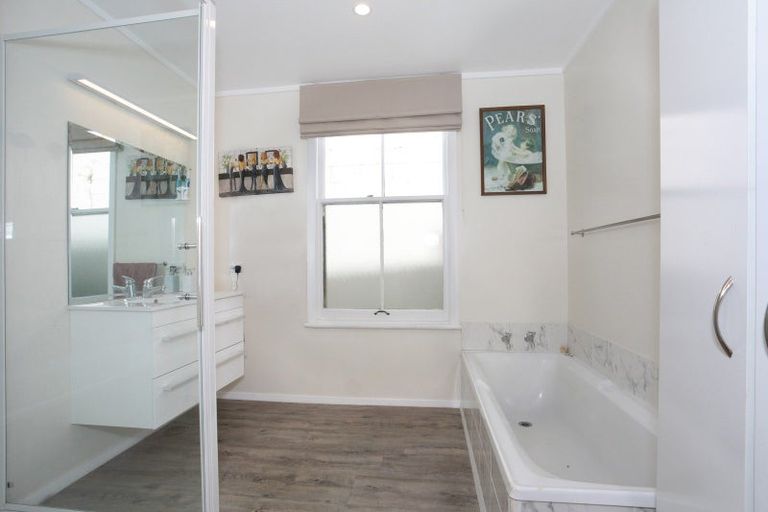 Photo of property in 89 Warwick Street, Feilding, 4702