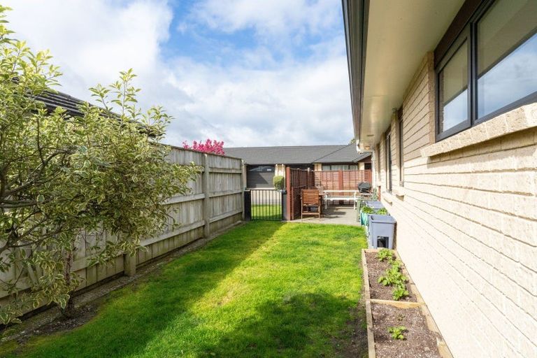 Photo of property in 30 Ian Peter Way, Otaki, 5512