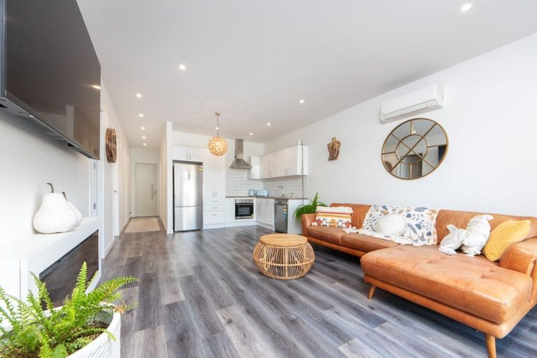 Photo of property in 2 Morus Road, Massey, Auckland, 0614