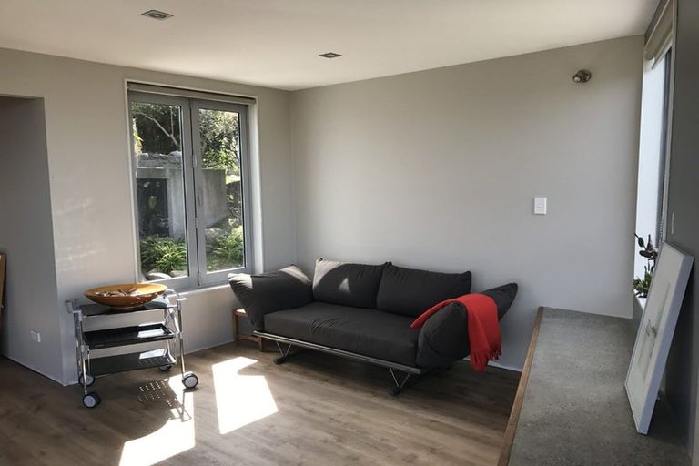 Photo of property in 74 Frobisher Street, Island Bay, Wellington, 6023