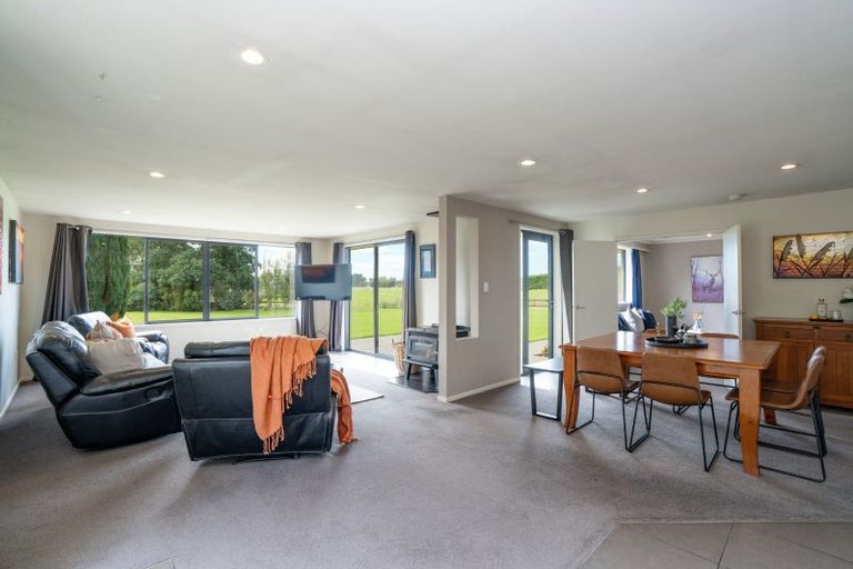 Photo of property in 239 Pomona East, Makarewa, Invercargill, 9876