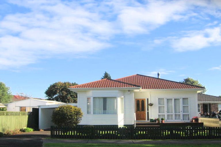 Photo of property in 2/33 Landscape Road, Papatoetoe, Auckland, 2025