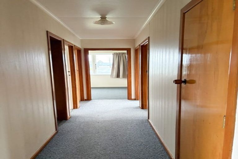 Photo of property in 21 Charlton Road, Gore, 9710