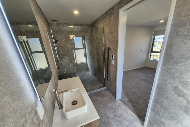 Photo of property in 2/23 Webb Street, St Albans, Christchurch, 8014