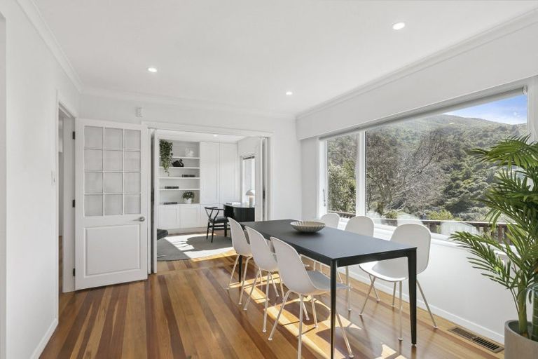 Photo of property in 34 Spencer Street, Crofton Downs, Wellington, 6035