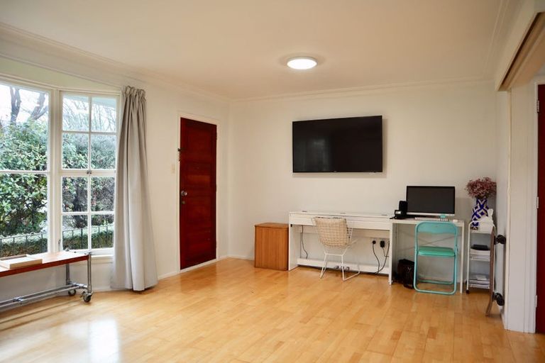 Photo of property in 44 Dee Street, St Albans, Christchurch, 8014