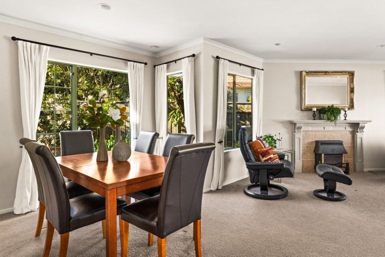Photo of property in 19 Kingsgate Avenue, Havelock North, 4130