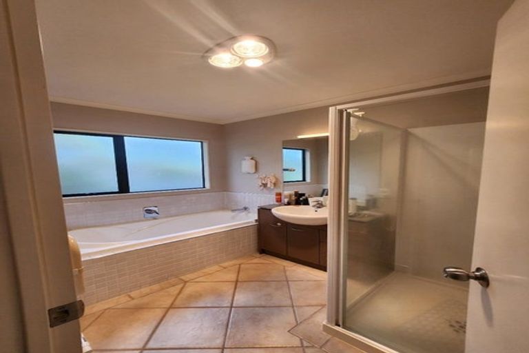 Photo of property in 31 Clavoy Place, East Tamaki, Auckland, 2016