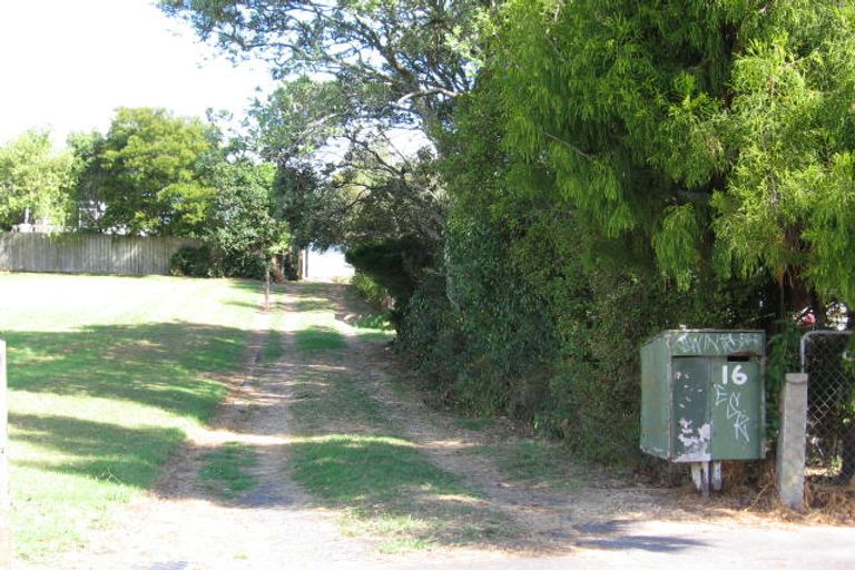 Photo of property in 16 Hinau Street, New Lynn, Auckland, 0600