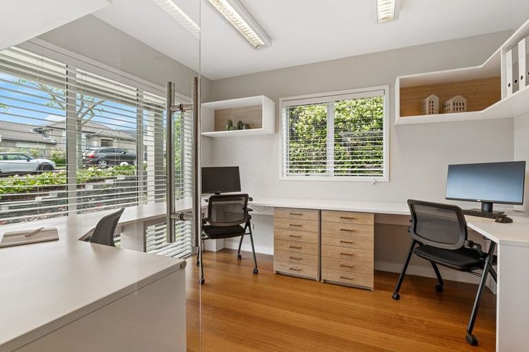 Photo of property in 5 Mural Place, Greenhithe, Auckland, 0632
