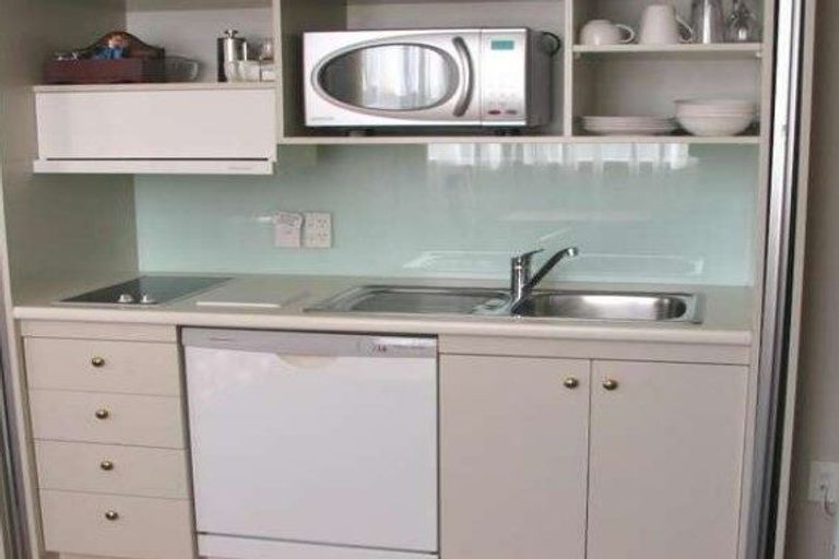 Photo of property in Quest Wellington Serviced Apart, 33u5d Hunter Street, Wellington Central, Wellington, 6011