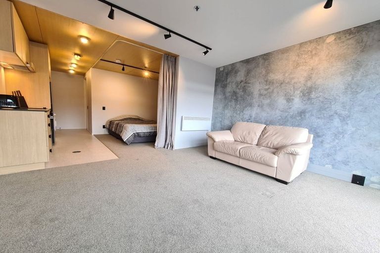 Photo of property in Vedado Apartments, 307/41u Hopper Street, Mount Cook, Wellington, 6011